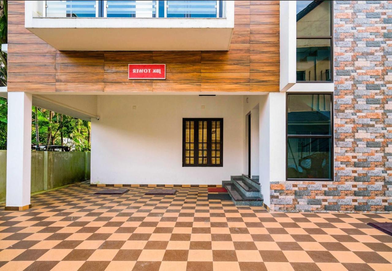 Hotel O Thykoodam Apartments Kochi エクステリア 写真