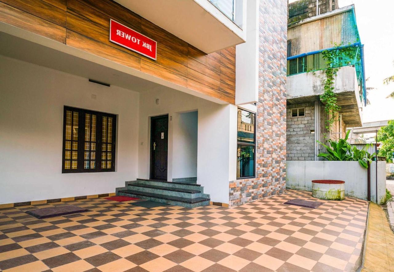Hotel O Thykoodam Apartments Kochi エクステリア 写真
